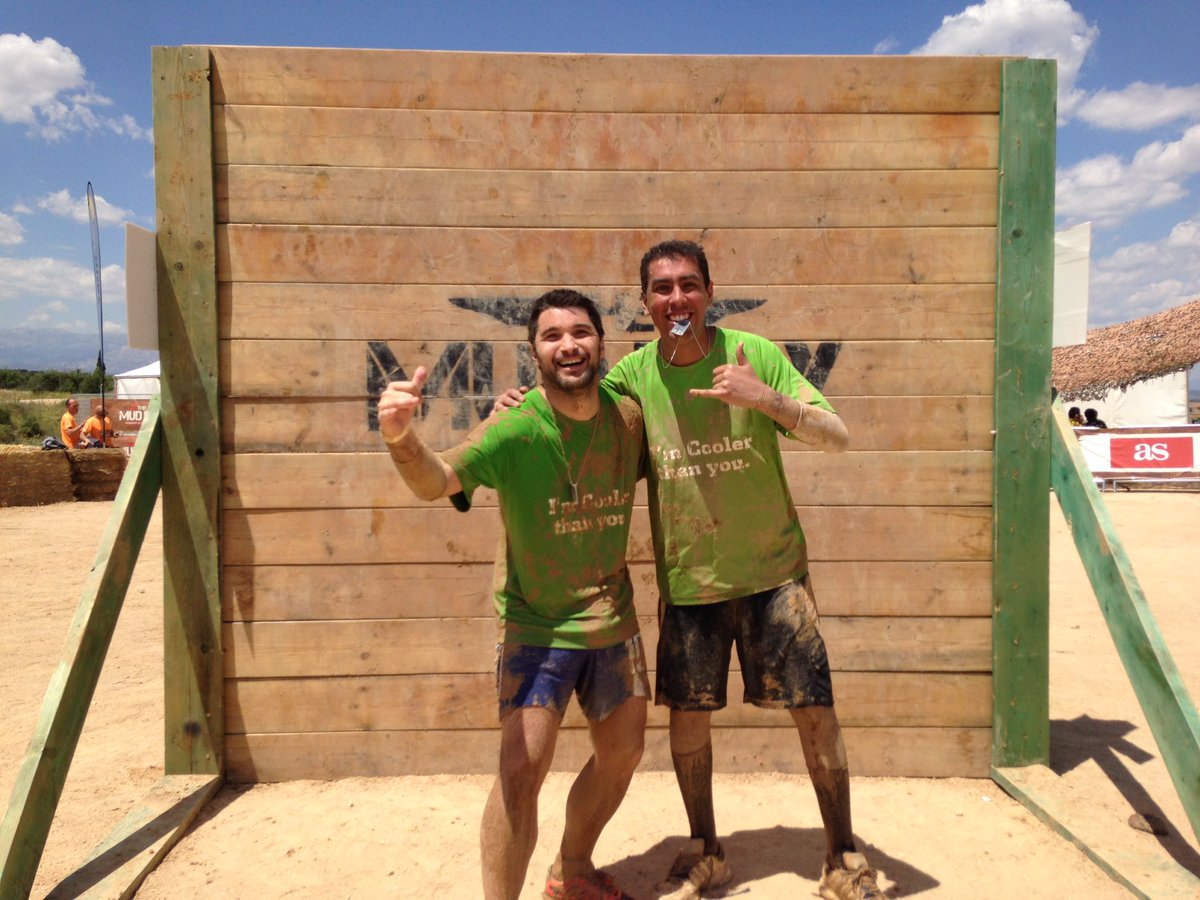 Alvaro_Cimarra's tweet photo. Finisher!!Experiencia única en el @TheMudDay_es Duro pero nadie puede conmigo 😀 De cena Barro! #TheMudDay #MudGuy https://t.co/S6CNBS86qY