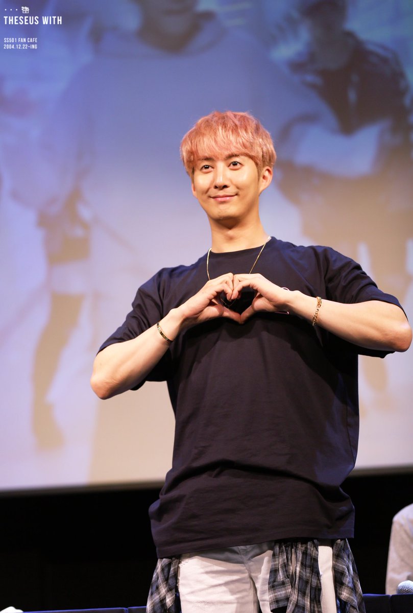 star_ss501's tweet photo. 160611 제일라아트홀 팬싸인회

보고싶었어요 
우리 자주  자주 오래 봐요 💓

#DoubleS301 #허영생 #김형준 #김규종 #estreno https://t.co/w5pLDAz8S6