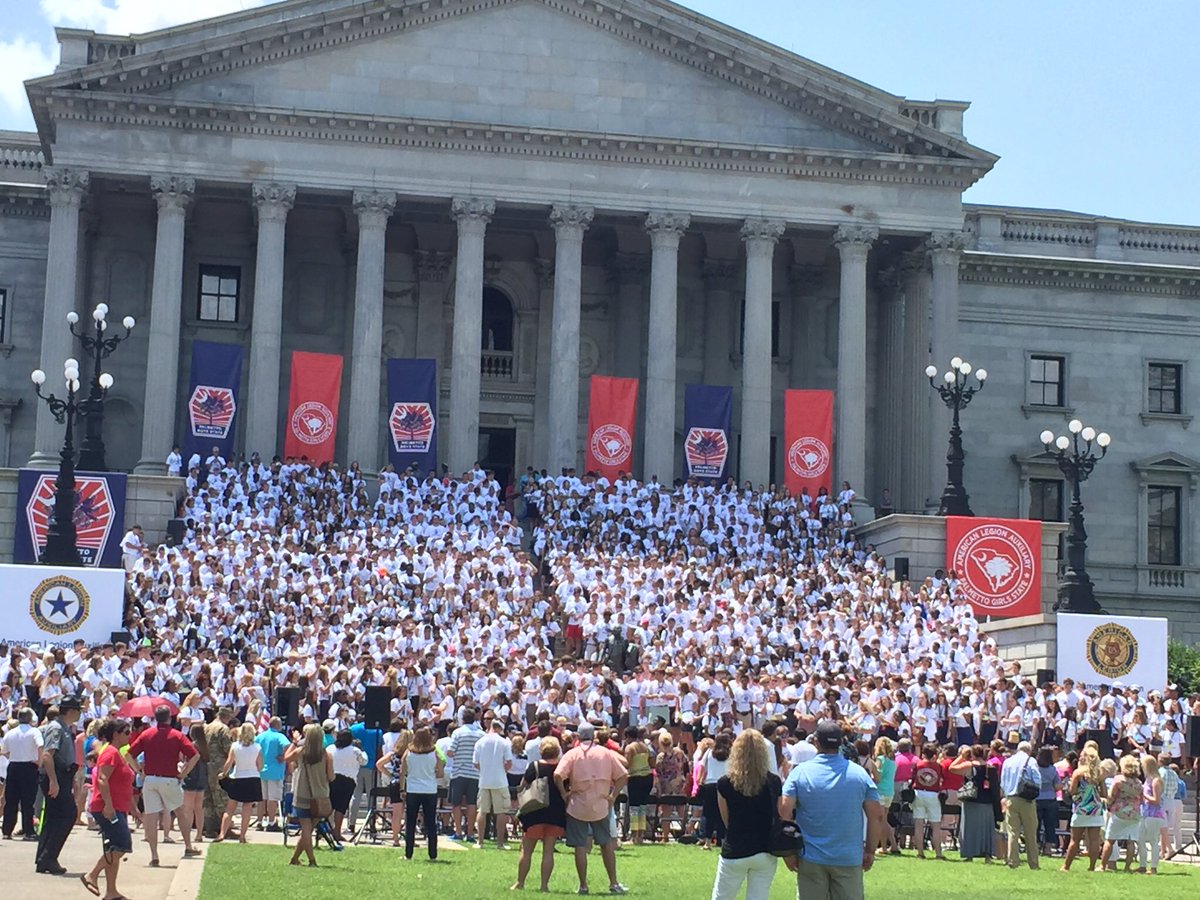 tmehta99's tweet photo. I will never forget the sisterhood and memories we made this week. Forever to thee brown town 🇺🇸👌🏽👑❤️💙💛 #ALAPGS2016 https://t.co/Ar99MrvXAc