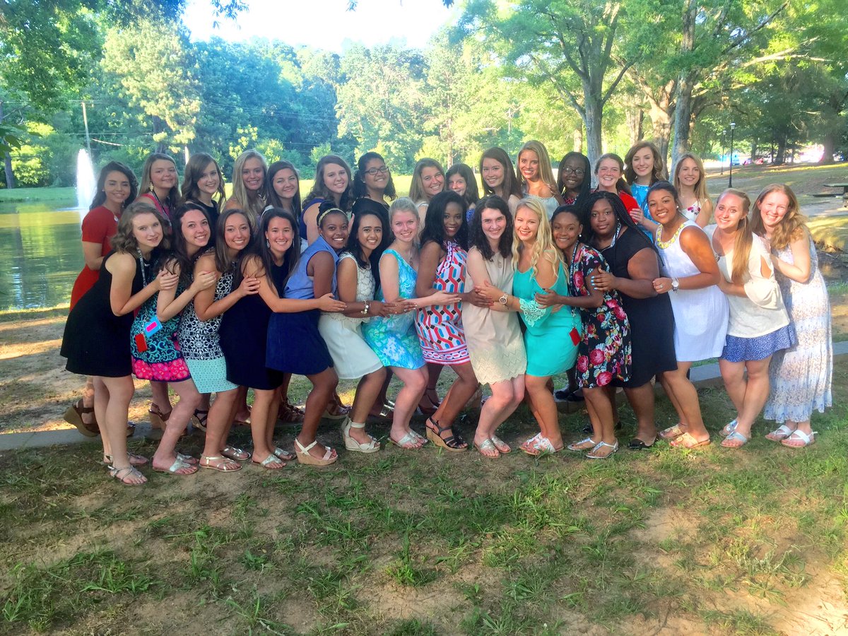 tmehta99's tweet photo. I will never forget the sisterhood and memories we made this week. Forever to thee brown town 🇺🇸👌🏽👑❤️💙💛 #ALAPGS2016 https://t.co/Ar99MrvXAc