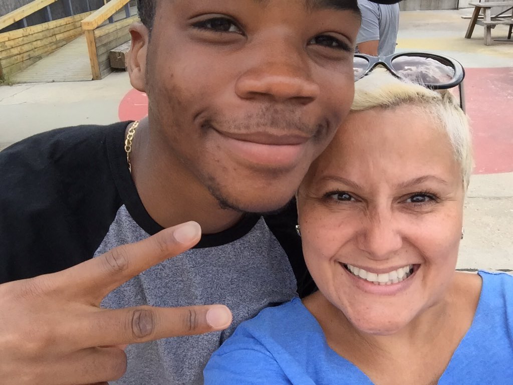 Lizzmonade's tweet photo. Just @stro and I #rapping up biz in @BklynBrdgPark #lizzmolove #bestbyfar #gradeatribe #computerera #strothemc https://t.co/82hQi1pkF2