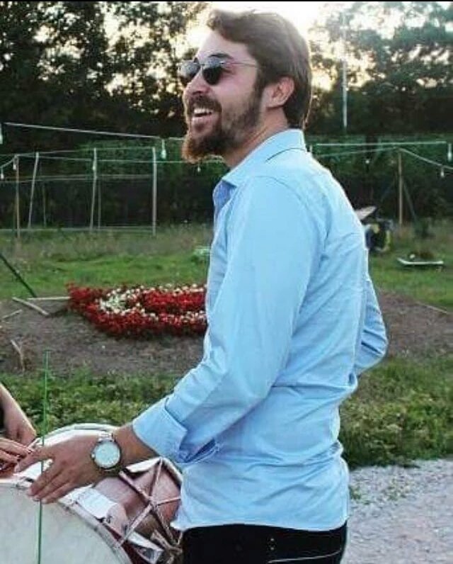Yniibstn4's tweet photo. HepimizBiriz SemihÖztürkleyiz sadece survivor da değil hayattının her anında yanındayız https://t.co/ynsuAPj0F6