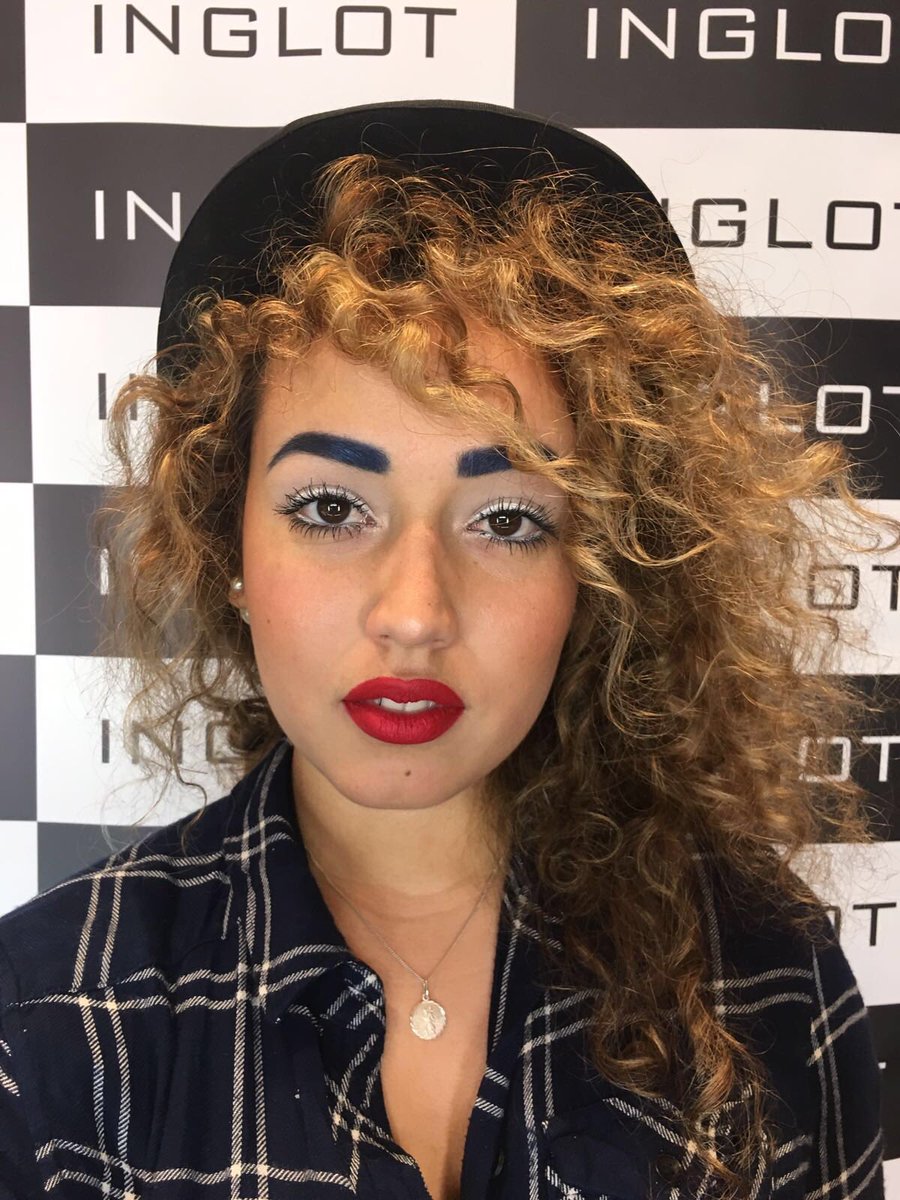 Check out our British Makeup inspired look, by our Pro Inglot Artist: Luna