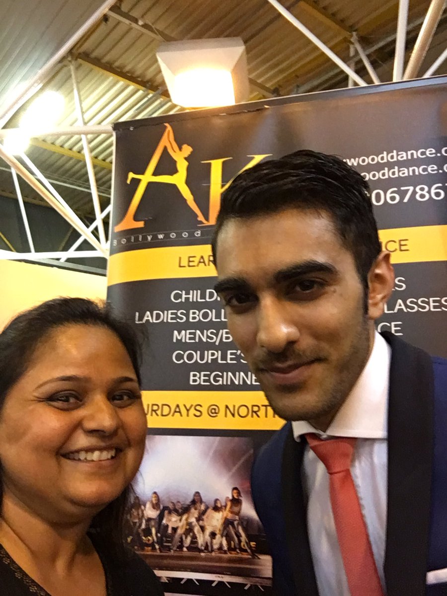 EventGurusUK's tweet photo. Kishan Amin @anandmelaUK #AnandMela16 @Georgedesi @RovinjGeorge @kishanonline https://t.co/DGG4HMwDe3