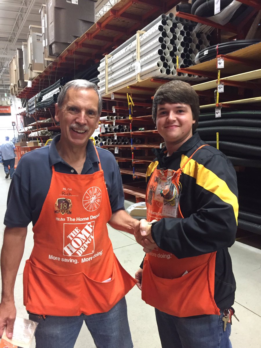 ifc_2678's tweet photo. Rich in D29 is our Safety Hero of the Month! Congratulations Rich! #safetyheroofthemonth https://t.co/n7TH5UkIpS