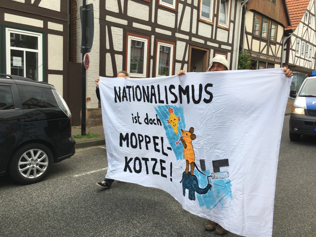 soulmib's tweet photo. #Adelebsen sagt Nein #D1106 #FKTN https://t.co/UEPtpSqIEp