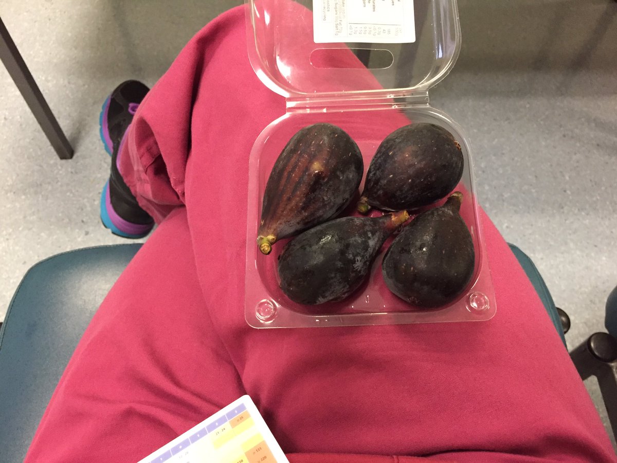ElishevaSays's tweet photo. A treat because I'm working all weekend. #nursing #figme https://t.co/RErSQbXgxm