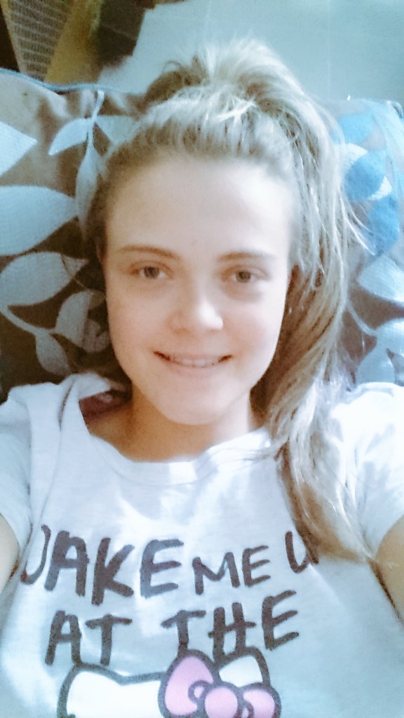 miriam_usi's tweet photo. Visitas q acen q mi recuperación sea más llevadera 😍 #mispeques #graciasporlosanimos #osquieroo ❤❤ https://t.co/kYRm3W898a