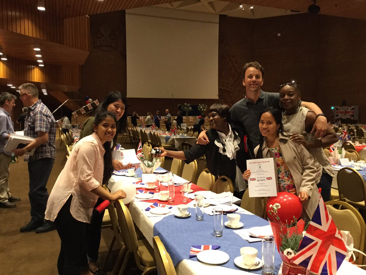 backborwick's tweet image. Setting up for @RBKC #TeaForTheQueen a huge thank you to @VolCentre_KandC and @UKScouting for all your hard work.