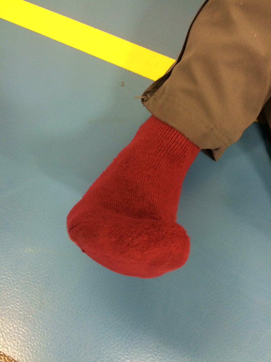 thegoodmoody's tweet photo. @JPrikockis @KamilOseka @PloddingPiglets just socks! https://t.co/e3CGD5C3cD