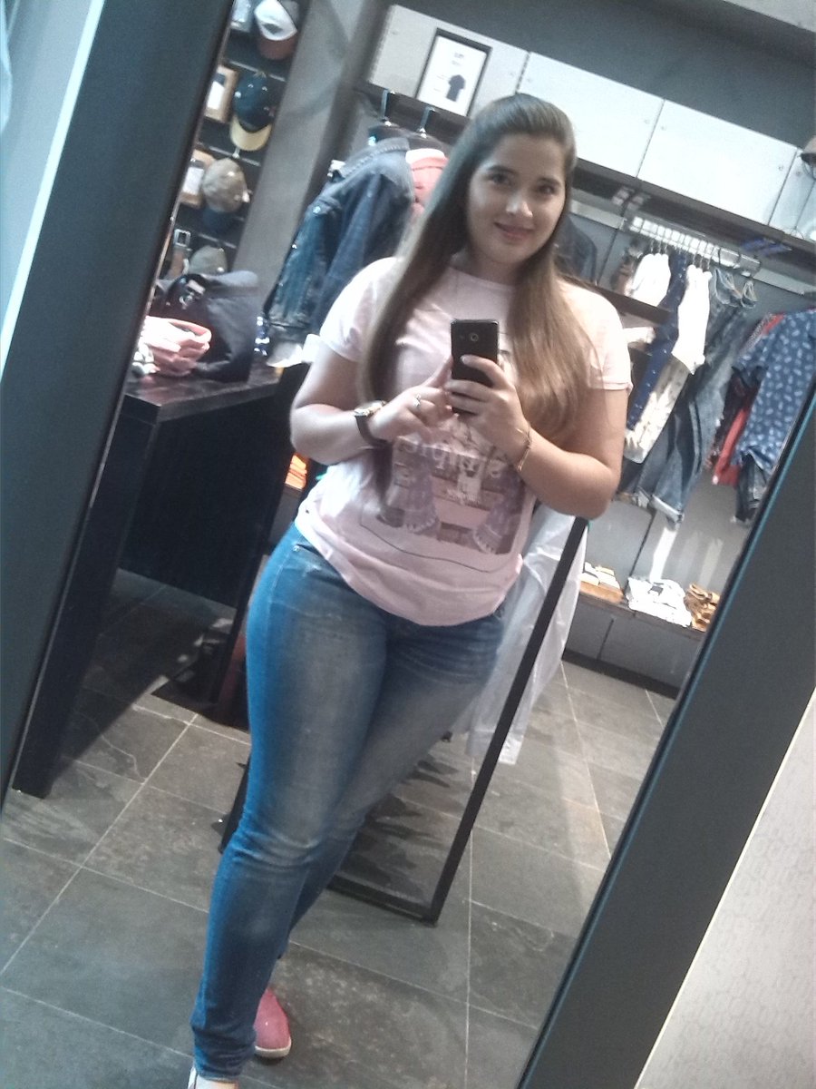 KaritoMezaPrada's tweet photo. #StoreStaff #Chevignon #ModeloChevignon https://t.co/EcdrzcgXqM