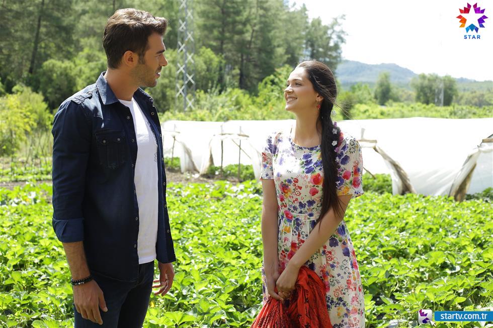 GyulsimAli's tweet photo. Yeni bölümü ile karşınızdayız, biz çekerken çoook eğlendik #sevmiyormusun #hanımköylü başlıyorrr 💕 https://t.co/WHCuamTojU