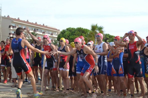 El moment del #relleu és la característica principal del #TriRelay. Go, go, go!!!