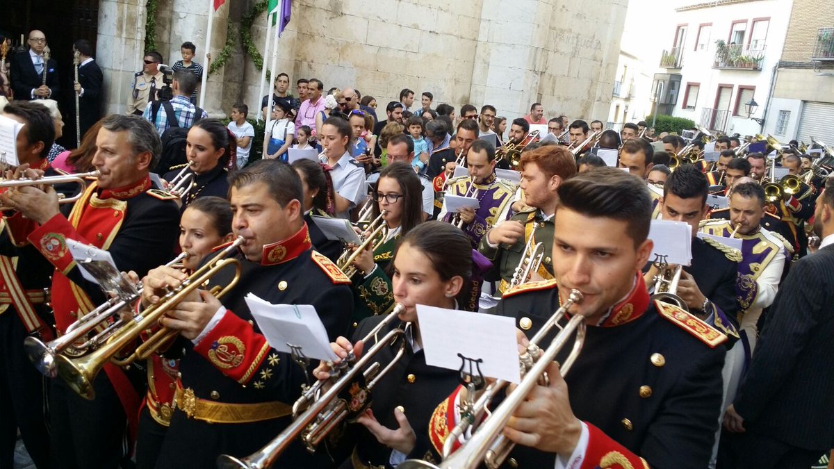 DiarioJAENes's tweet photo. #Jaén Más de 300 músicos de distintas provincias, en la concentración de bandas por las fiestas de la #Capilla https://t.co/4gZaMo9R6A