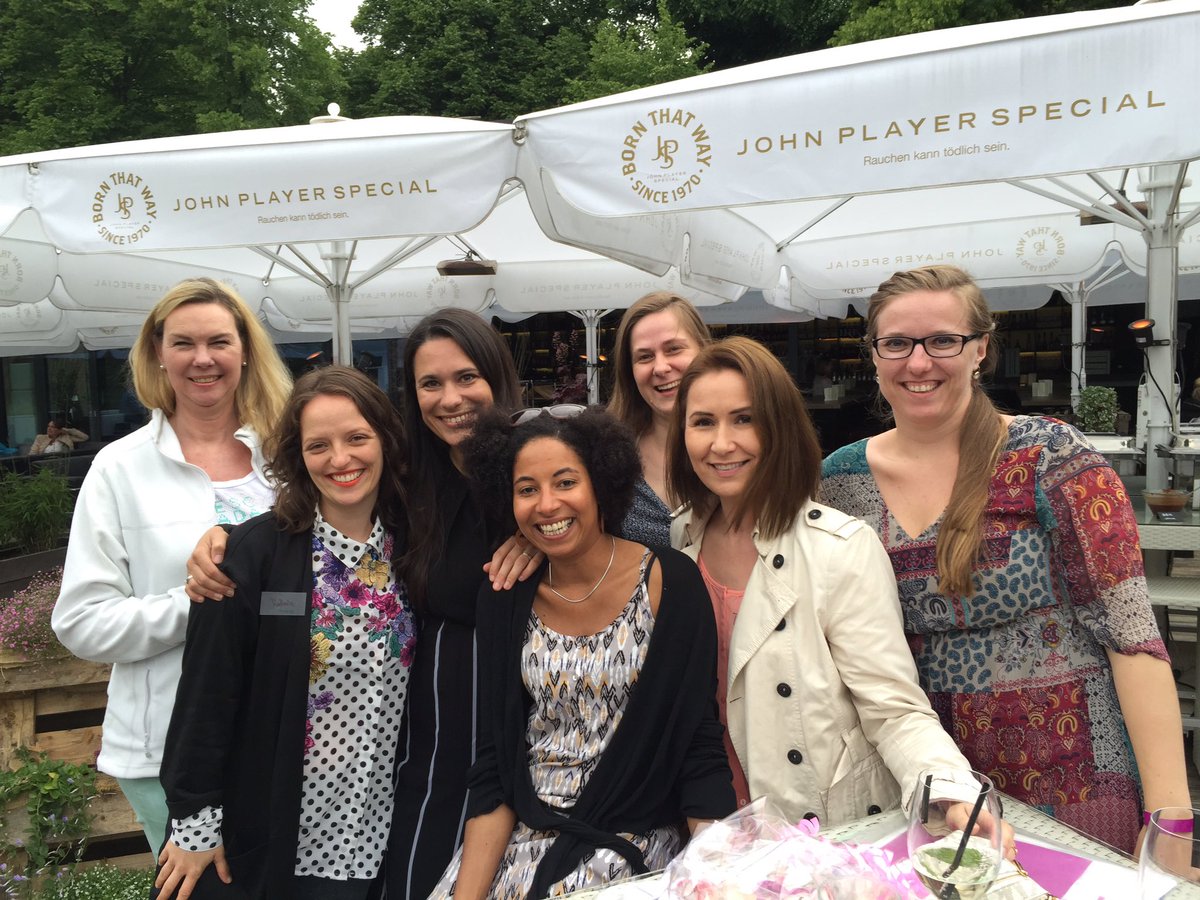 Happy together 🎂🎉Wenn #DMW feiern...Danke für diese tolle Party, Caro 🎶🍹