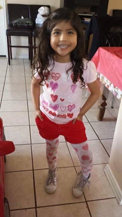 IsJulisabella's tweet photo. 1 whole year for my Layabug and just hours for Christina. #RIPChristina #RIPLayla #MyAngles https://t.co/qZ9kN57iYZ