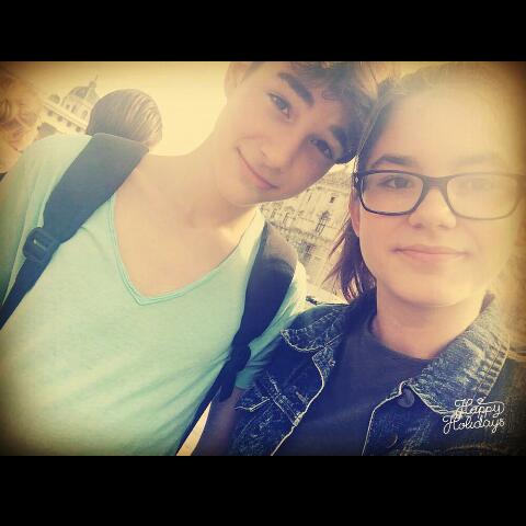 orrow_tom's tweet photo. Mein Schatz und ich https://t.co/spUa2LSIwM