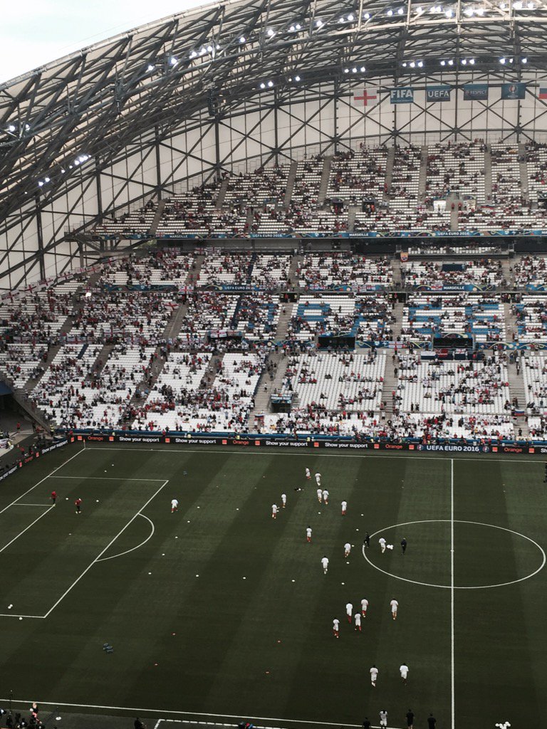 Як виглядає стадіон "Велодром" у Марселі перед грою Англія - Росія - фото 1
