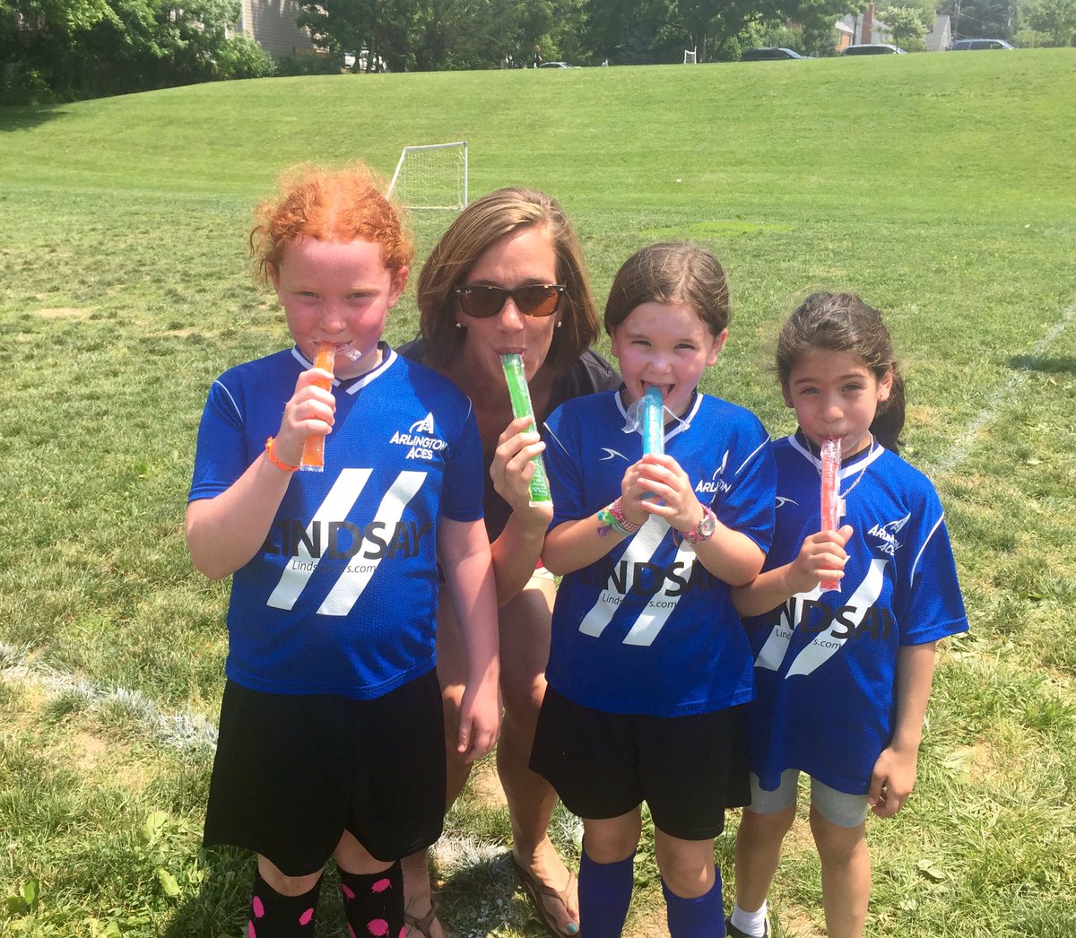 taytigersfirst's tweet photo. Supporting my girls on the field today! @HaroldPell @arlingtonsoccer @APSTaylor
#owensfirstgrade https://t.co/NHRznm52Wv