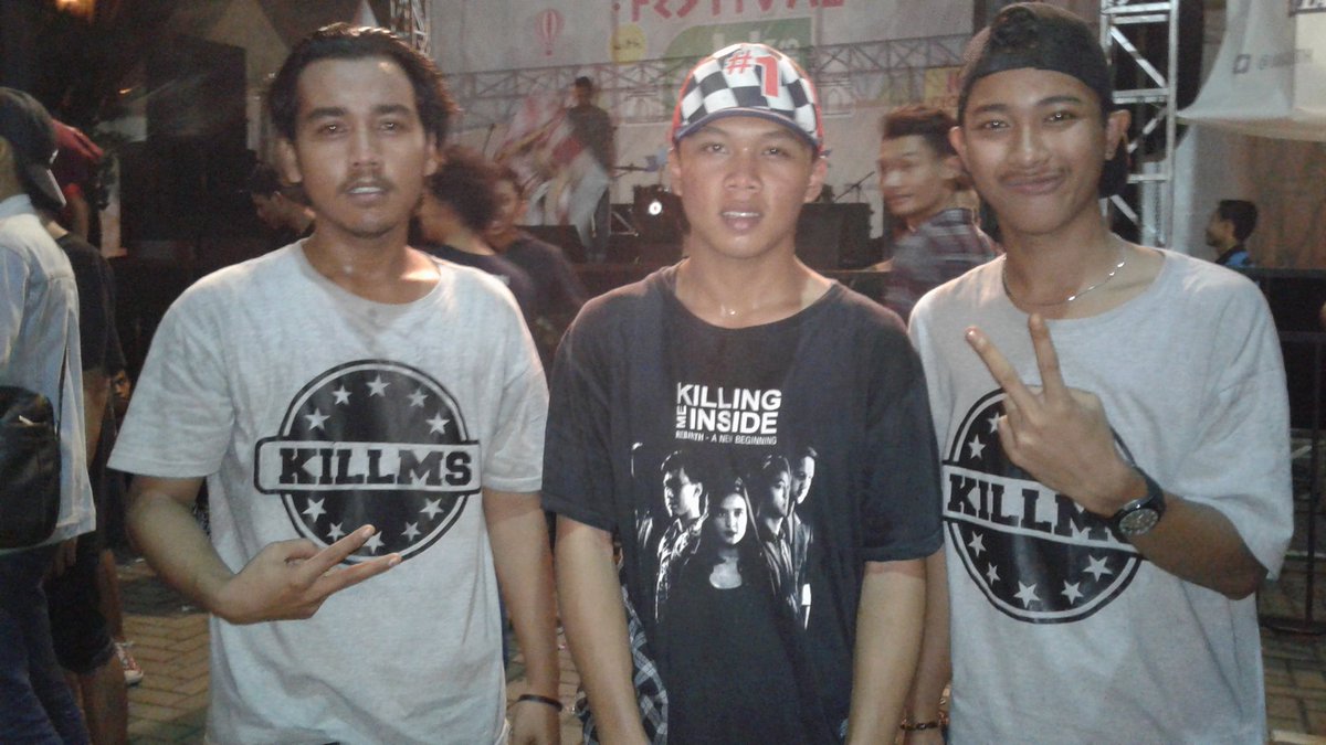 With kst cikampek at <a href="/JakCloth/">JakCloth</a> citywalk cikarang <a href="/KILLINGMEINSIDE/">Killing Me Inside</a>  <a href="/streetteam_INA/">StreetTeam Indonesia</a>