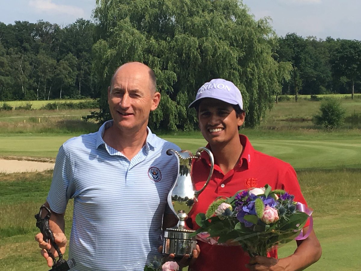 Golfnl's tweet photo. Ruben van Uden en @jooststeenkamer zijn de @NOMatchplay-kampioenen op @GeysterenGolf - https://t.co/uNYhkFs02l. https://t.co/l4OepZ2CHJ