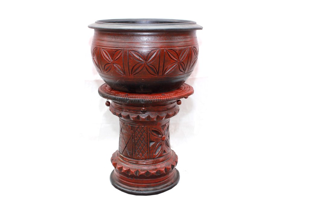 swaadesi's tweet photo. Buy handicrafts only from https://t.co/7174EbpXjq which not decorates your home but also helps to decorate others... https://t.co/FB8j2ZH0fJ