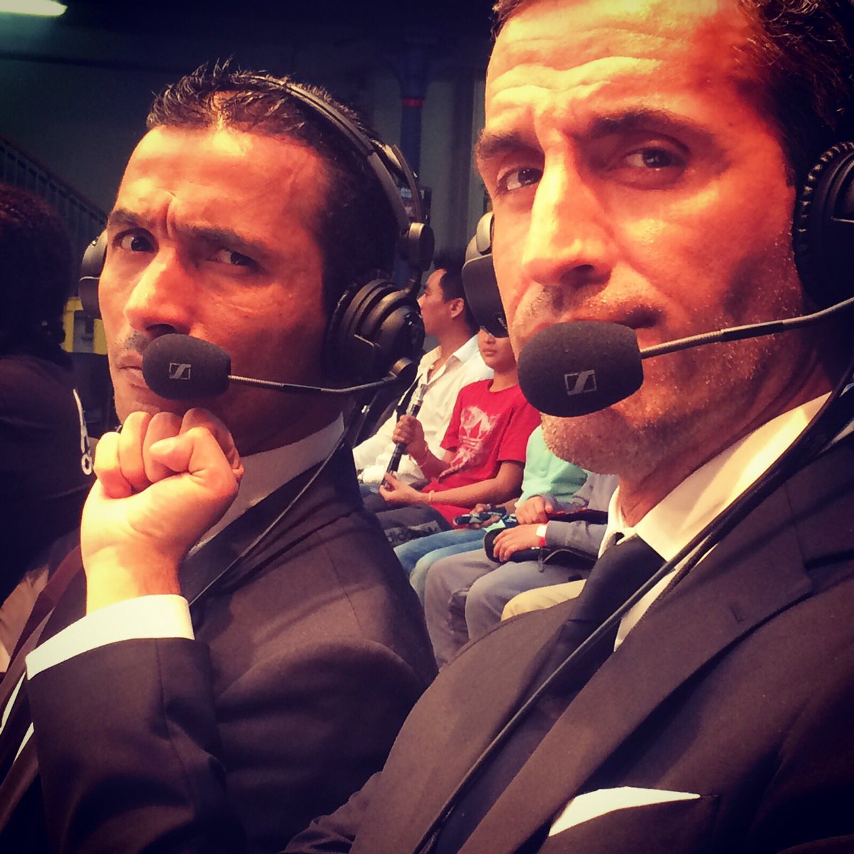 RMCSportCombat's tweet photo. Nos commentateurs @KKhemili & Kamel Jemel sont en forme pour la #WarriorsNight ! LIVE sur @sfr_sport 5 ! #SFRLive https://t.co/0VMyT0YoOP