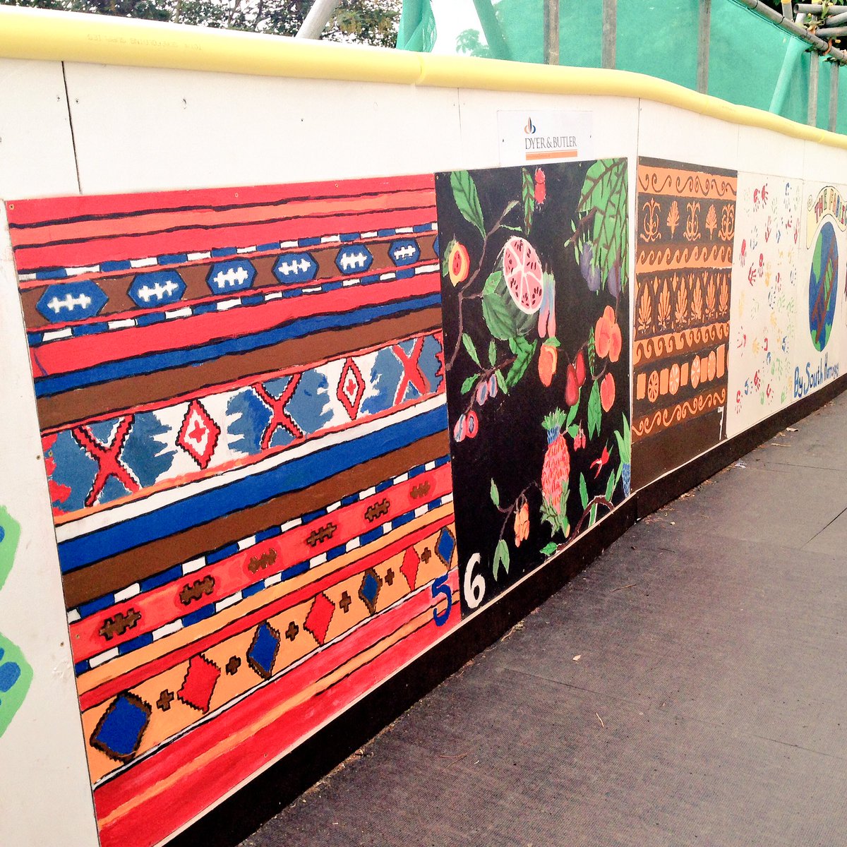 LizIxer's tweet image. Bravo @SHJSchool - love these tapestries representing our school community #WightmanRoad #Harringay