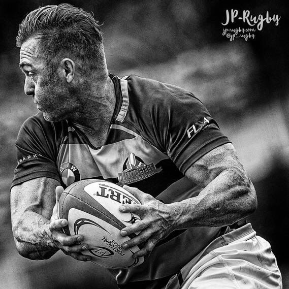 monty15monty's tweet photo. This photographer is damn good 😂😂😂👊 https://t.co/rijnl46OEV
