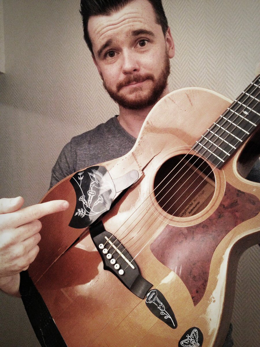 21outs's tweet photo. You know its a crazy night when you put your fist through the guitar!!! ...just 10 years shy of her 10th birthday! https://t.co/0HunIGnlqV