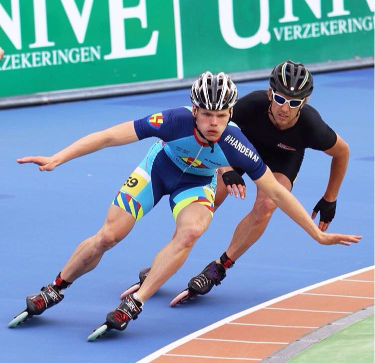 Het moment dat ik eindelijk Michel Mulder getroseerd heb, en nog 50m rijden moet tot m'n eerste Seniorentitel
#zalig