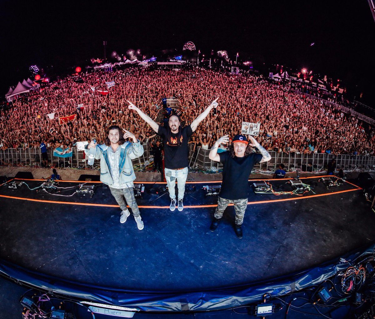 Chicago turn up! #springawakening https://t.co/as9AdGXARJ