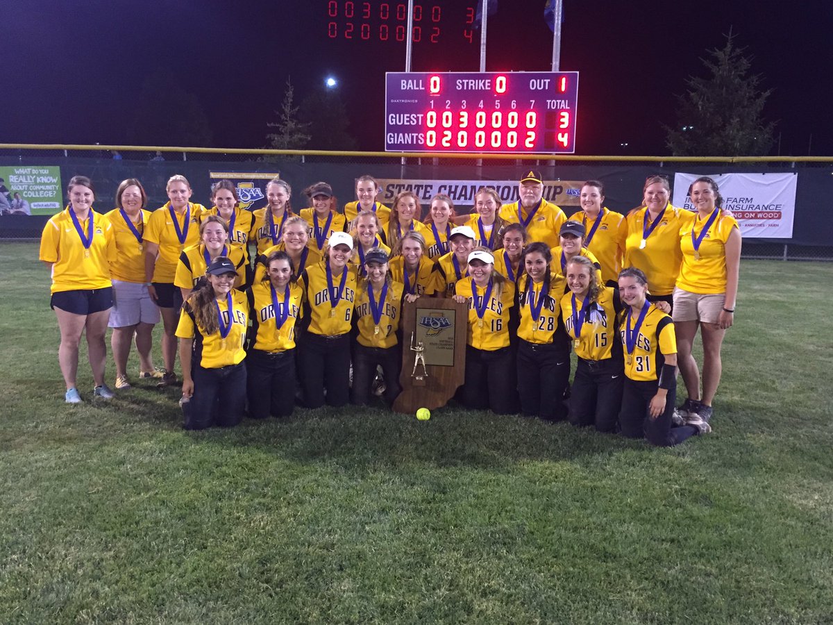 IHSAA1's tweet image. Congrats to the 2016 Class 4A State Champions the Avon Orioles! @OrioleAthletics