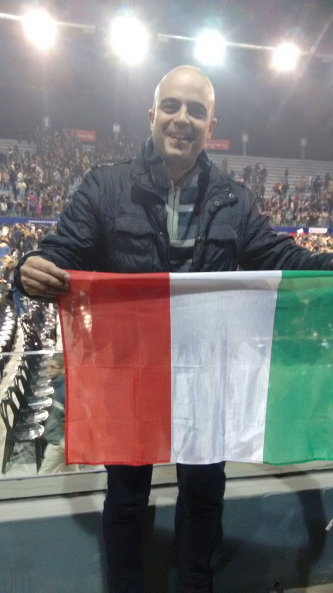 HernanMundo's tweet photo. Notte di emozioni!!! Bravissimo @RamazzottiEros a Buenos Aires! Un'emozione per sempre!!! #ERWT2016 #erosramazzotti https://t.co/Irm8gZ2MRw