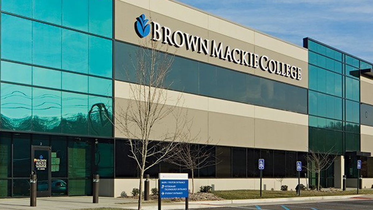 Brown Mackie College to close 22 campuses, report says  bit.ly/1ZHeNwW?utm_me… https://t.co/syftNZv2fP