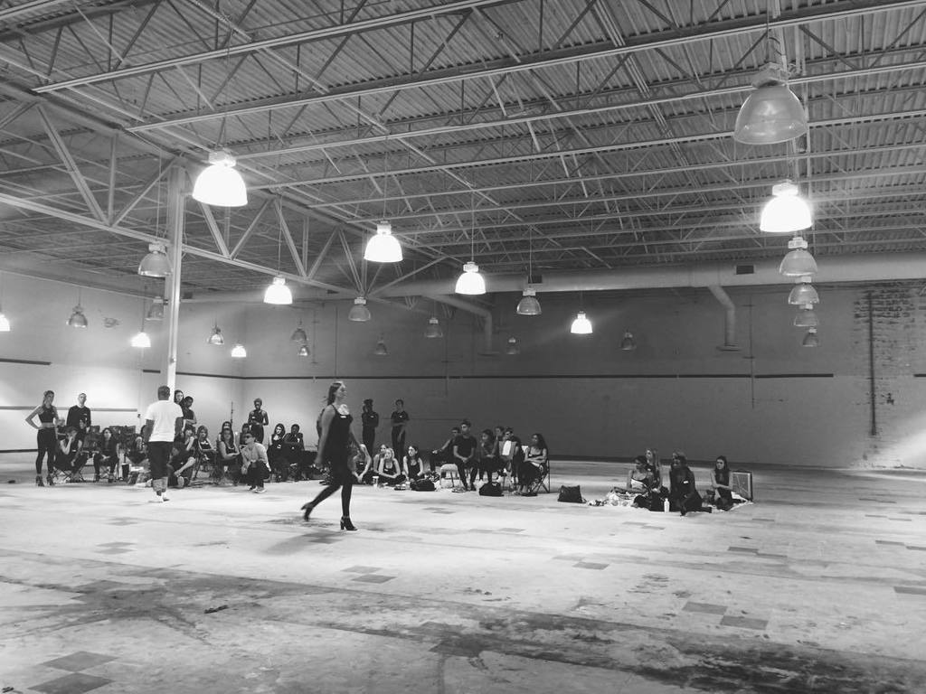 The Face Magazine out supporting @3blackbirdmanagement at the first NYFW casting workshop .
.
.
.
#modele #magazine…