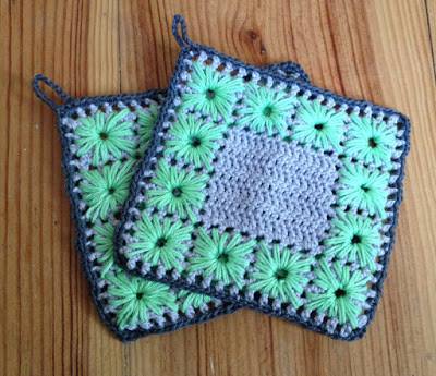 petalstopicots's tweet photo. Brighten up your kitchen with these colorful potholders ... Get the link to this FREE croc… https://t.co/5ZYUffs0dV https://t.co/59Ui9o9Uvm