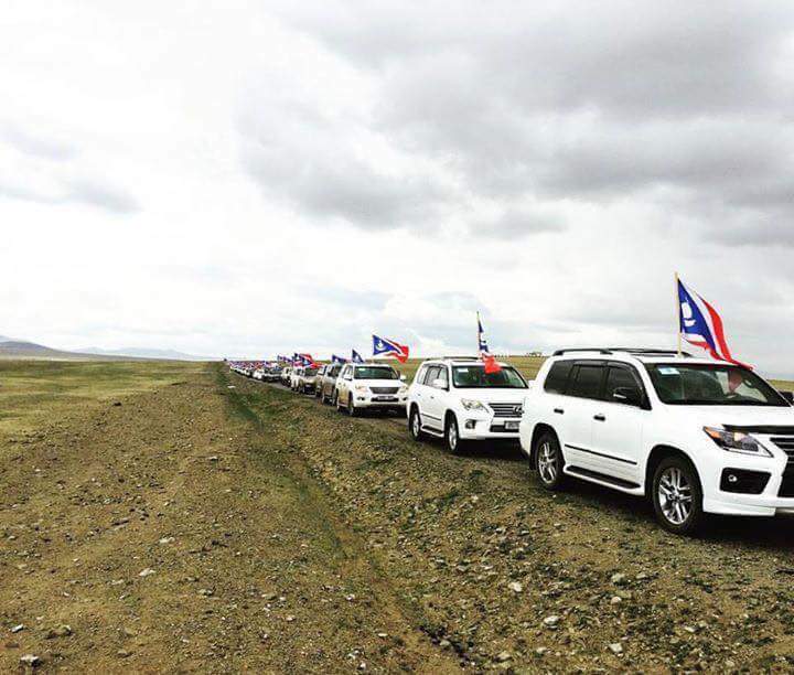 JNVWfBHcQ2EKfff's tweet image. АН-ынханд хямралгүй Баярцогт , Эрдэнэбат нарын сурталчилгааны цуваа. Шив шинэ 570
АН-ын нэр дэвшигчид Сэлэнгэд гэнээ