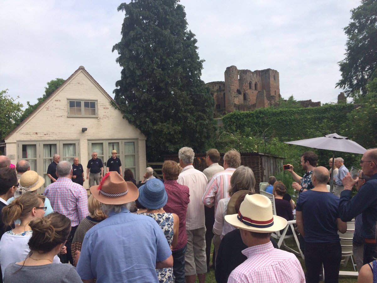 mark_dearing1's tweet image. A few highlights from the Dearing family bash #firstdaysofsummer #partypeople