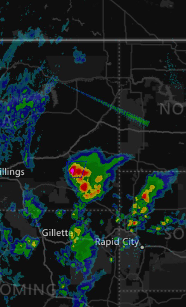 MyRadarWX's tweet photo. Strong to severe storms with large hail and damaging winds E Montana into W South Dakota. https://t.co/rNtqEJQICf