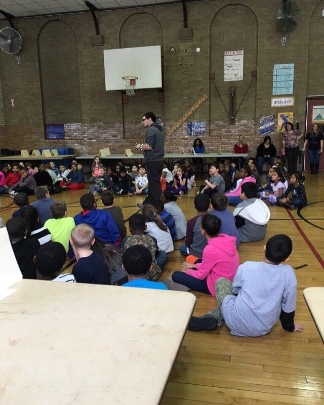 RealMenReading's tweet image. 