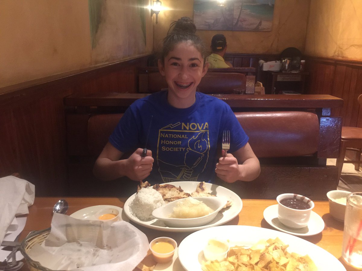 CoachHively's tweet image. A little after practice meal with @eringuti2018 at the Las Vegas Cuisine 👍👍 -#CubanStyle #ImStuffed