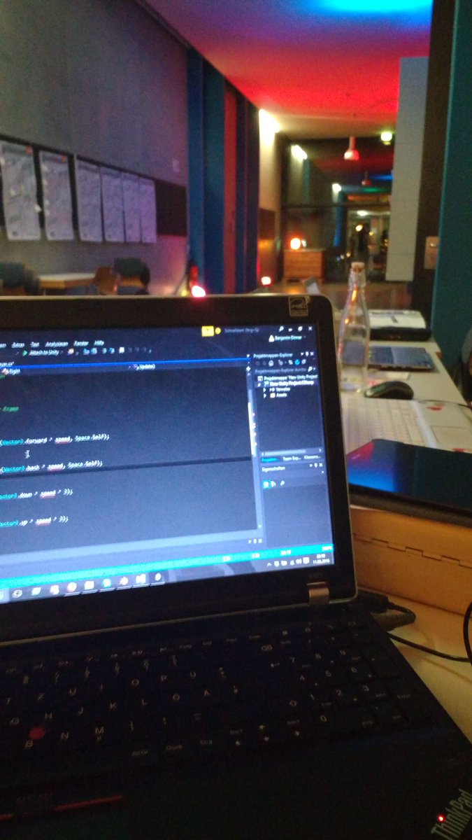 benjamin0x21's tweet photo. War ein schöner Tag bei euch @jhacktsued bis morgen :) #jugendhackt #jhsued https://t.co/HYlG3enkJ4