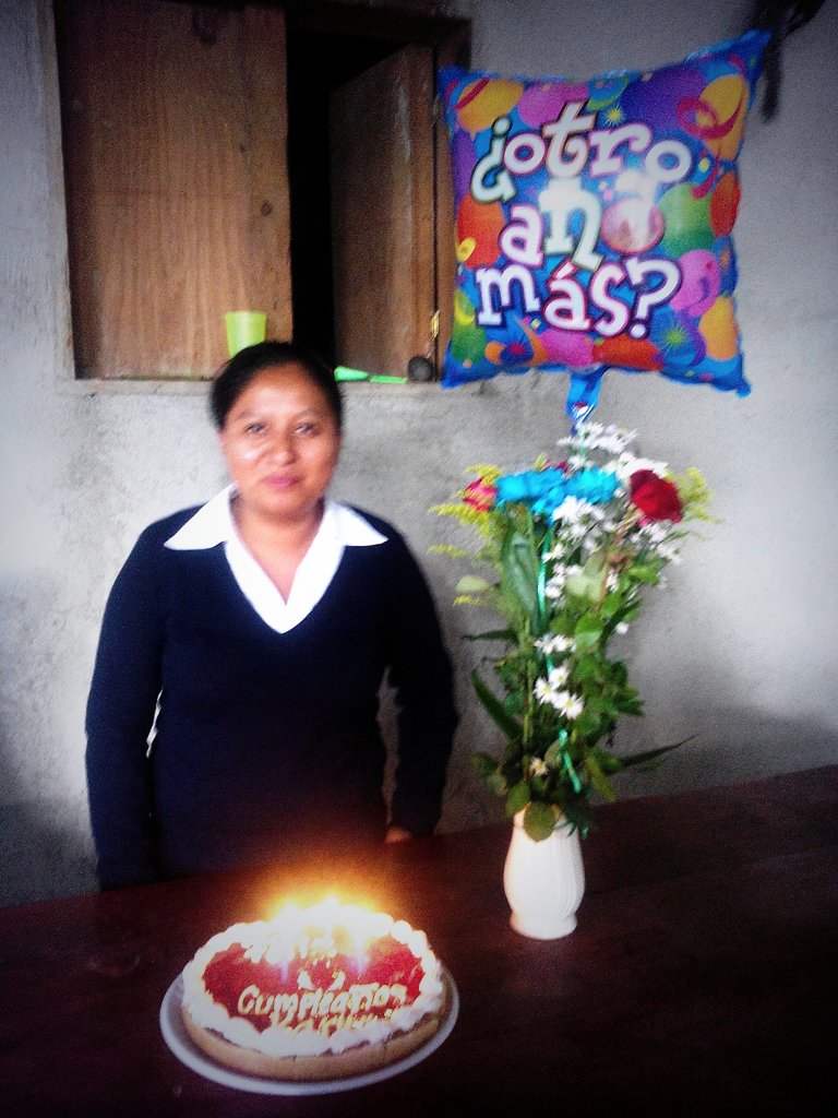 Lucy_HdzRuiz's tweet photo. @karina_utvco ¡¡Que el mundo conspire a tu favor para que el deseo que hayas pedido se convierta en realidad!! #HBD https://t.co/xyYkjhf60d