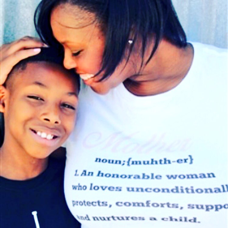 SingleMomPlanet's tweet photo. The definition of a mother! The brand that has our back @IA_ApparelLA thank u 4 always supporting #SingleMomsPlanet. https://t.co/jzO1pglS7x