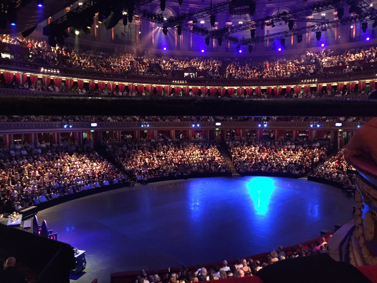 TattooedTurtle1's tweet photo. SwanLake!😊#makemusicfun #swanlake #ballet #tchaikovsky #music #londonscene #ENBSwanLake #London #parents #lovemusic https://t.co/Fmd9h7q7gZ