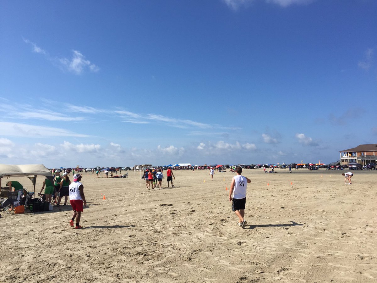 jarodazzarito's tweet photo. Salty Scoobers survived TBUF 2016 (Texas Beach Ultimate Frisbee) #TBUF https://t.co/huOzNzHiAW