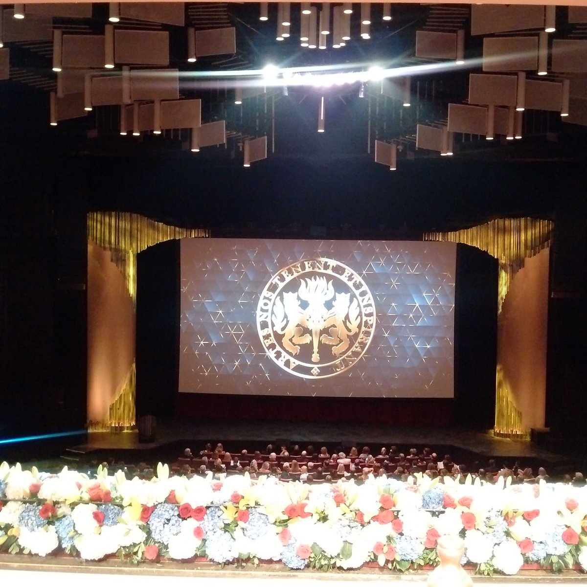 MarLemay's tweet photo. Félicitations aux récipiendaires. Gala des prix du Gouverneur Général pour les arts du spectacle! https://t.co/RmFbO6apgL