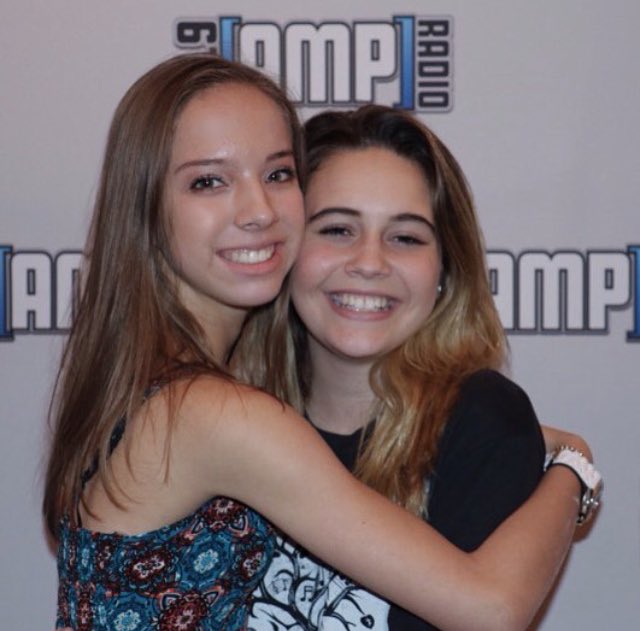 andreaxsophia's tweet photo. this pic is so old but it's the only one we have #beaandme https://t.co/8doHubOsji