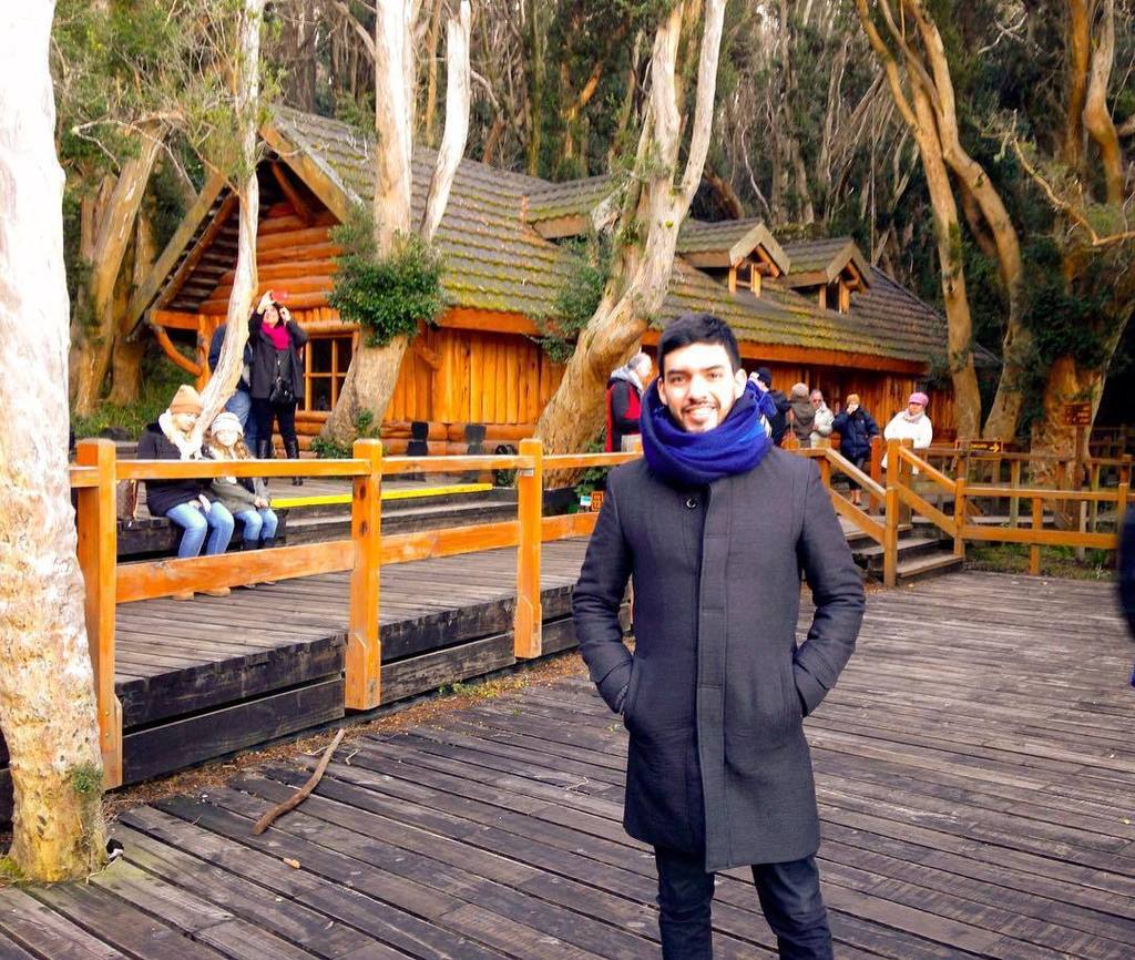 nano__j's tweet photo. #CasitaDeBambi #BosqueArrayanes #ParqueNacionalArrayanes #LagoNahuelHuapi #Bariloche #pata… https://t.co/EV8EcEYna3 https://t.co/9KjEbjgQJN